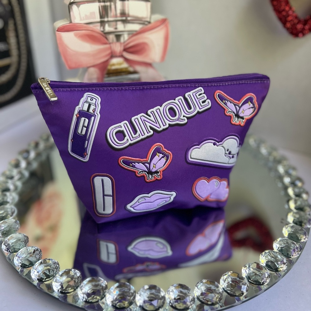 Clinique NWOT Purple Cosmetic Bag Essential